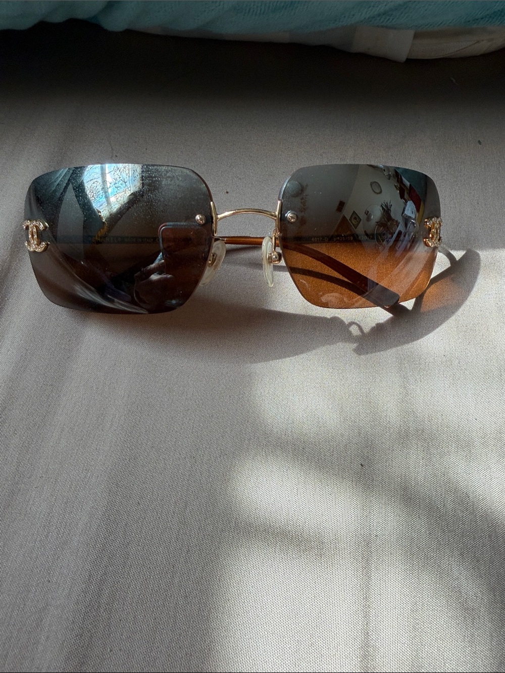 Vintage Women’s Chanel Gold Frame Brown Gradient Rimless Sunglasses